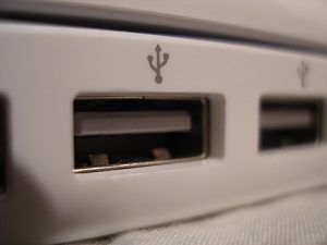 پورت USB در کامپیوتر