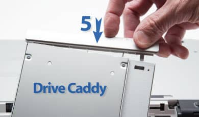 صفحه جلویی / قاب که در مرحله قبل جدا کرده‌اید را به HDD Caddy متصل کنید
