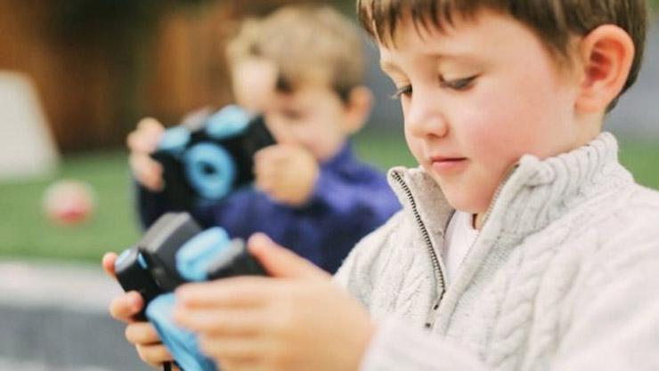 تبدیل گوشی های قدیمی به دوربین برای کودکان